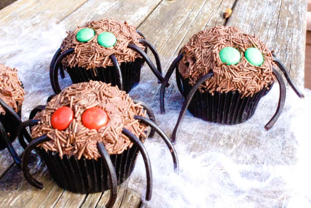 Eddercup cakes til halloween