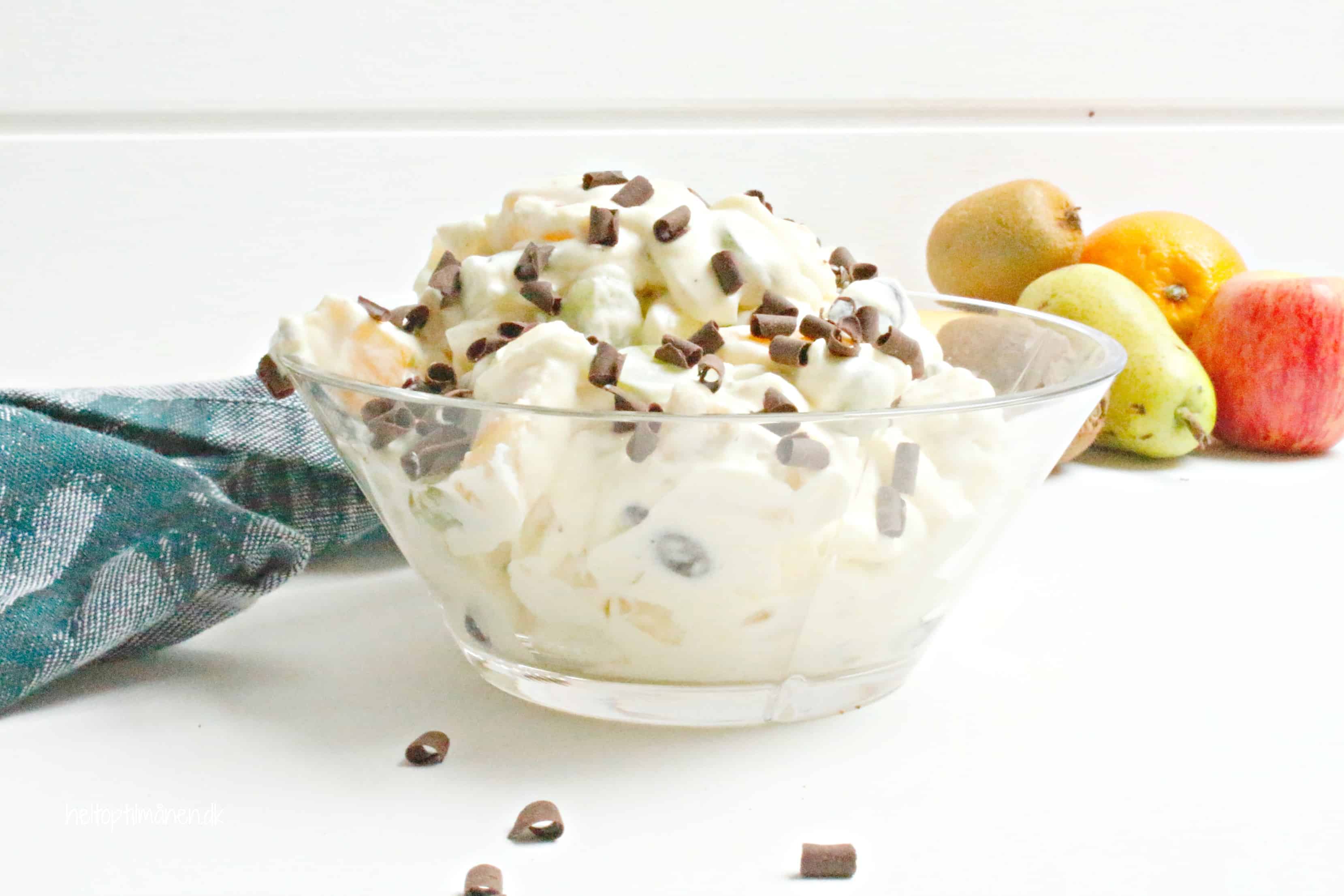 Frugtsalat med råcreme