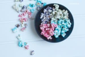 Farvede popcorn