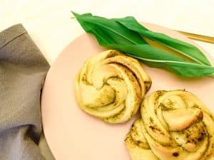 Pestosnurrer med ramsløg